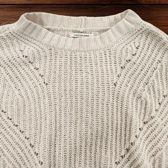 American Eagle Cream Cropped Chunky Knit Sweater XS Oversized Cozy Layer - Picture 3 of 10